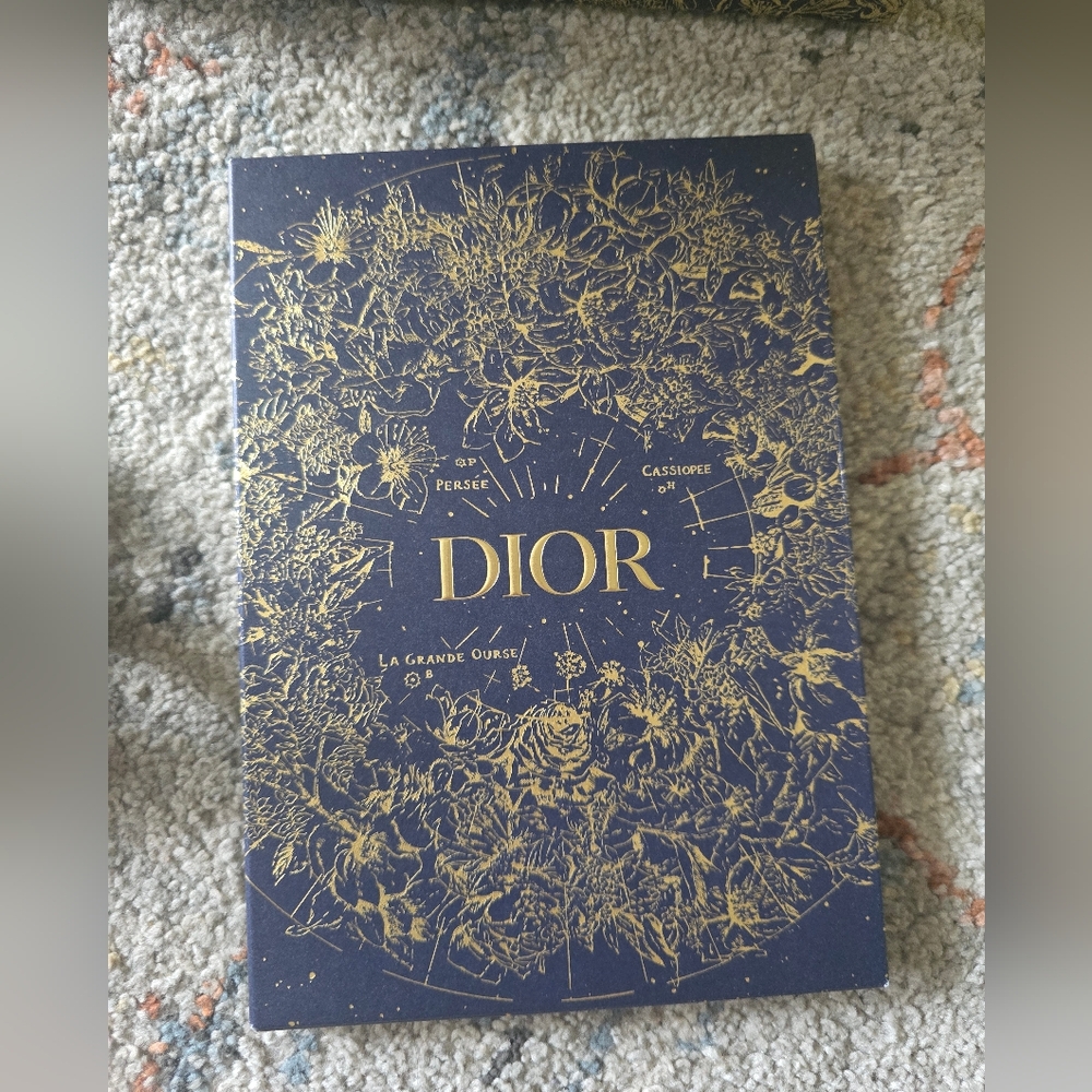 NEW Dior Constellation Notebook Gift Bundle! - Picture 8 of 10
